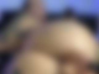 HornyLindzay's Live Sex Cam Show