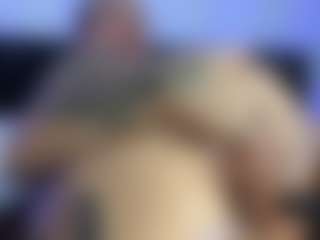 HornyLindzay's Live Sex Cam Show