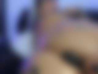 HornyLindzay's Live Sex Cam Show