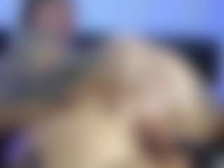 Live cam show with HornyLindzay - Virgin on Camsoda