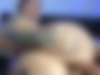 HornyLindzay's Live Sex Cam Show