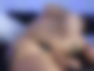 HornyLindzay's Live Sex Cam Show