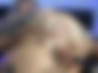 HornyLindzay's Live Sex Cam Show