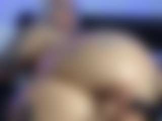 HornyLindzay's Live Sex Cam Show