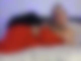 HornyLindzay's Live Sex Cam Show