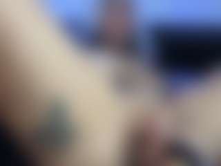 HornyLindzay's Live Sex Cam Show
