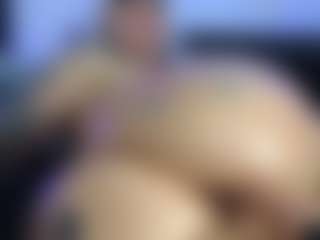 HornyLindzay's Live Sex Cam Show