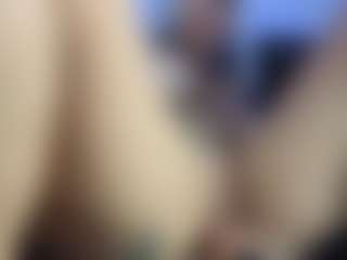 HornyLindzay's Live Sex Cam Show