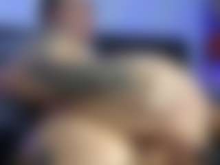HornyLindzay's Live Sex Cam Show