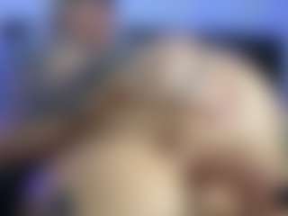 HornyLindzay's Live Sex Cam Show