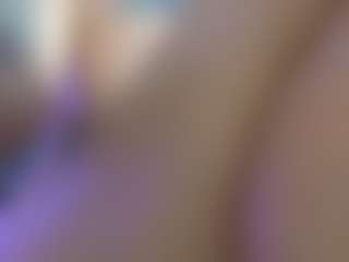 HornyLindzay's Live Sex Cam Show