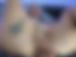 HornyLindzay's Live Sex Cam Show
