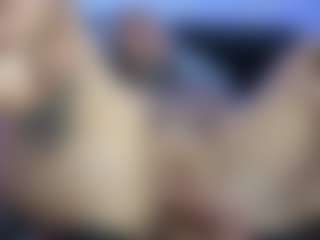 HornyLindzay's Live Sex Cam Show