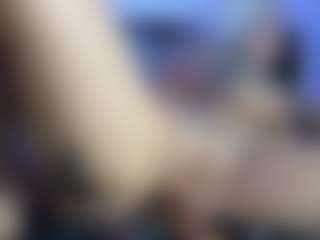 HornyLindzay's Live Sex Cam Show
