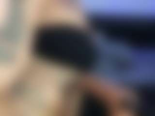 HornyLindzay's Live Sex Cam Show