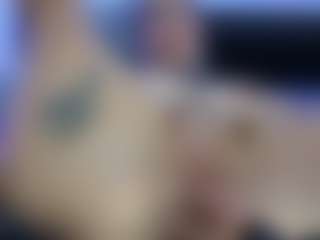 HornyLindzay's Live Sex Cam Show