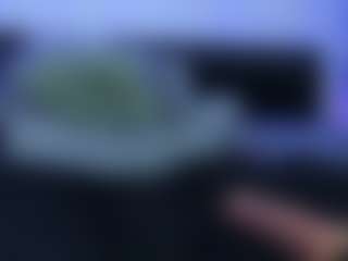 HornyLindzay's Live Sex Cam Show