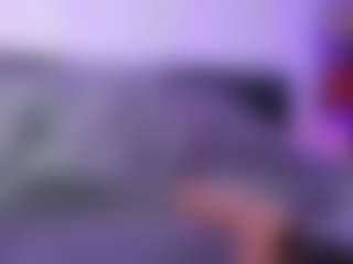 HornyLindzay's Live Sex Cam Show