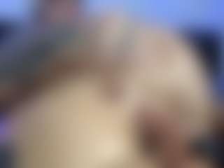 HornyLindzay's Live Sex Cam Show