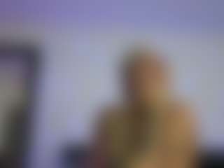 HornyLindzay's Live Sex Cam Show