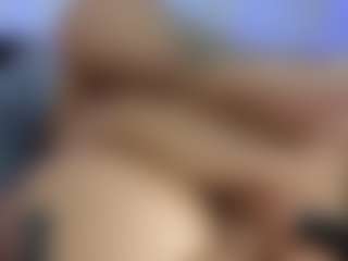 HornyLindzay's Live Sex Cam Show