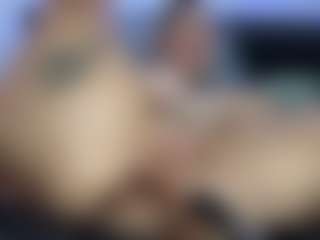 HornyLindzay's Live Sex Cam Show