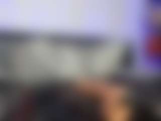 HornyLindzay's Live Sex Cam Show