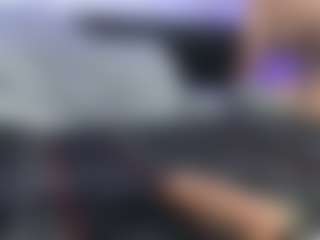 HornyLindzay's Live Sex Cam Show