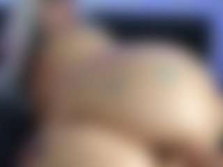 HornyLindzay's Live Sex Cam Show
