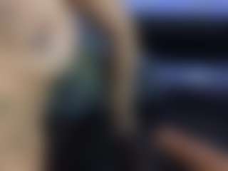 HornyLindzay's Live Sex Cam Show