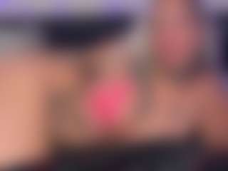 HornyLindzay's Live Sex Cam Show