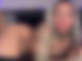 HornyLindzay's Live Sex Cam Show