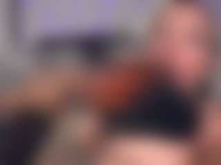 Hornylindzay