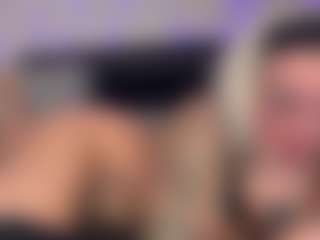 HornyLindzay's Live Sex Cam Show
