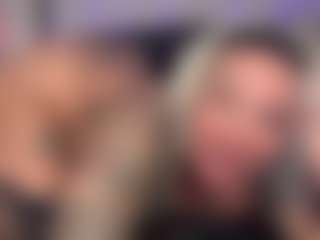 HornyLindzay's Live Sex Cam Show