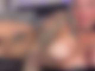 HornyLindzay's Live Sex Cam Show