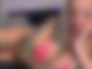 HornyLindzay's Live Sex Cam Show