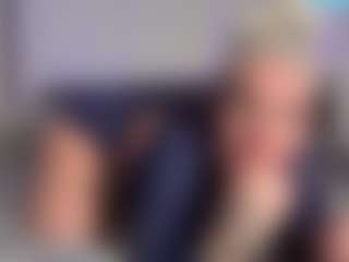 HornyLindzay's Live Sex Cam Show