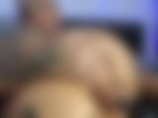 HornyLindzay's Live Sex Cam Show