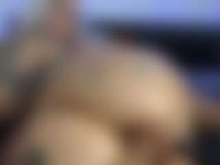 HornyLindzay's Live Sex Cam Show