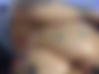 HornyLindzay's Live Sex Cam Show