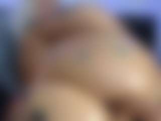 HornyLindzay's Live Sex Cam Show