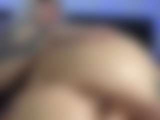 HornyLindzay's Live Sex Cam Show
