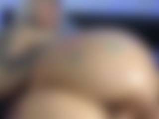 HornyLindzay's Live Sex Cam Show