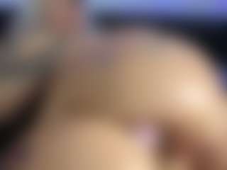 HornyLindzay's Live Sex Cam Show
