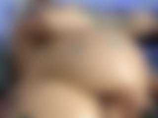 HornyLindzay's Live Sex Cam Show