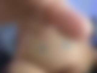 HornyLindzay's Live Sex Cam Show