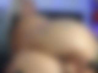 HornyLindzay's Live Sex Cam Show
