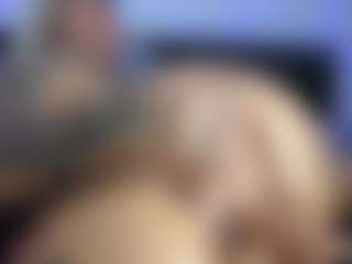 HornyLindzay's Live Sex Cam Show