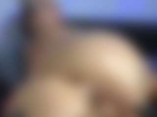 HornyLindzay's Live Sex Cam Show